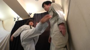 Jcupロケット巨乳 男潰し 甘音メロ