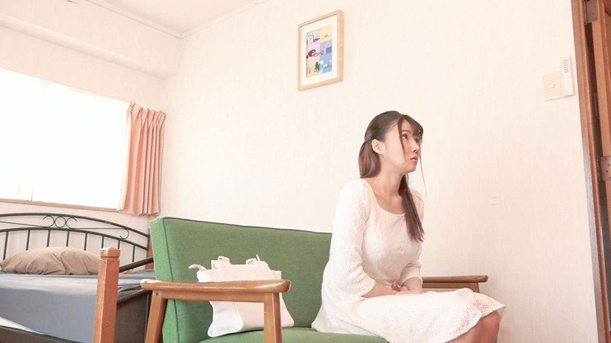 素人巨乳美少女つぐみ、ワケありAV出演