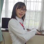 ロケ研修中の女子新入社員に突撃・野球拳！