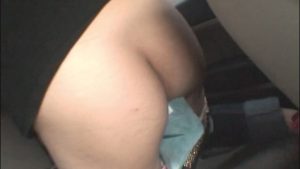 ガマンの限界！車内おしっこ