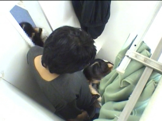 試着室盗撮映像！！ 美人店員8名 4時間 240分