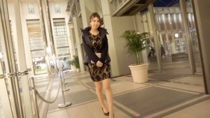 奇跡BODYで返済中のスケベ美人妻に中出し！！