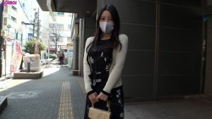 夫に内緒で他人棒SEX ワインソムリエ妻 ゆきのさん31歳