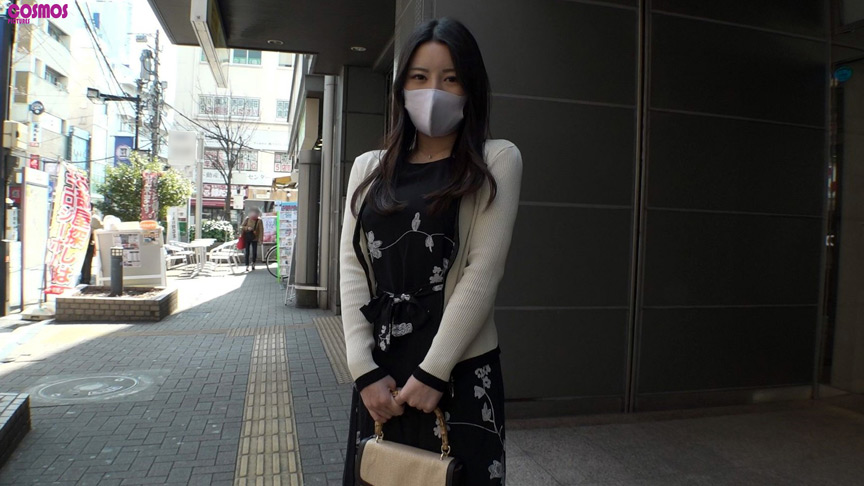 夫に内緒で他人棒SEX ワインソムリエ妻 ゆきのさん31歳