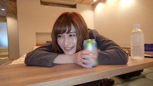 睡●中にお尻丸出し屈曲位で挿入され膣奥イキが止まらず