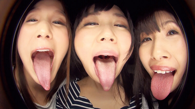 痴女レズに見つめられながらベロキスで迫られる僕