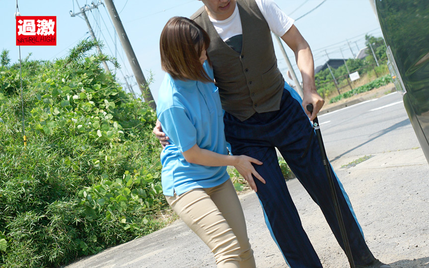 巨乳介護士痴○ 美人介護士を舐めイカせる絶倫爺さん
