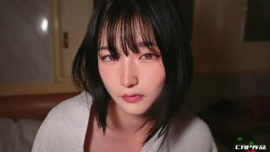 小柄で清楚な彼女は実はエッチな小悪魔ビッチ！