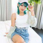 【ロ●ギャルビッチ】オジ好き青髪のヘンタイギャルちゃん。BIGマラで∞絶頂中出しクレイジーファック！！【生パコ最高！】