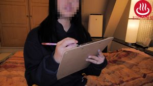パチンカスの長身巨乳美人妻