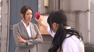 生徒たちに晒し者にされた女教師 立花仁美先生 生徒編