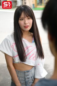 学生時代キスも出来ないほどウブだった元カノと再会したら…セックスアピールむんむんドエロギャルに大変貌！しかも今でも僕が好きでド発情しててヤバい！ 渚あいり