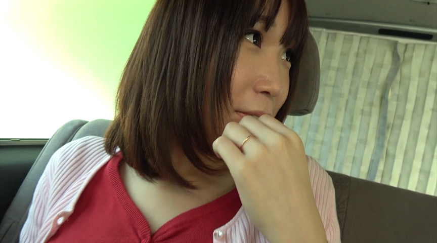 まるでノーパン ママチャリ中出し妻 愛莉さん