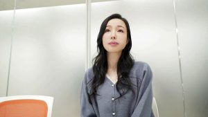 人妻の花びらめくり 藤木紗英
