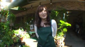完全ガチ交渉！街で噂の、ウブな看板娘を狙え！03